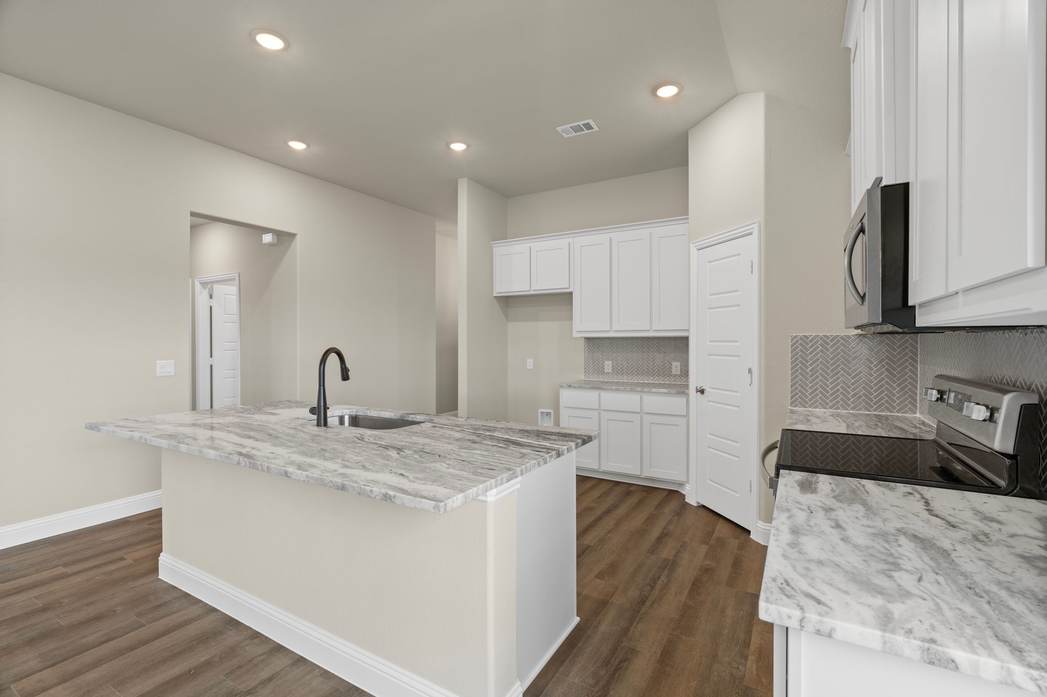 The Almont Plan 32